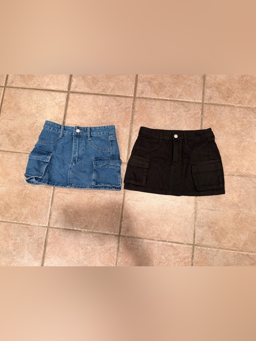 SHEIN Blue Denim and Black Cargo Pocket Shorts Set